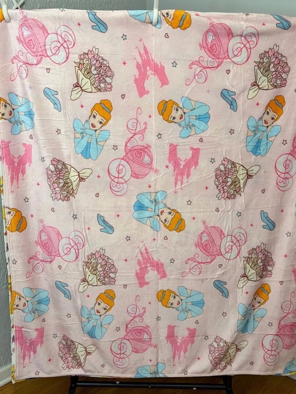 Children's Pink Princess Throw Blanket with Blue Accents